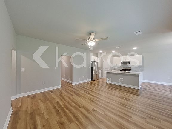 3rd image of 22833 Monterey Ave