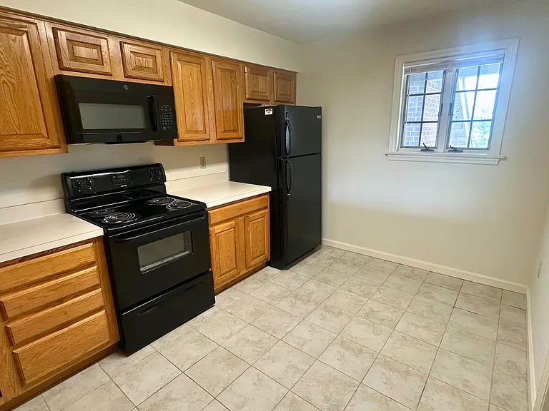 19 Black Oak Dr — Photo 7