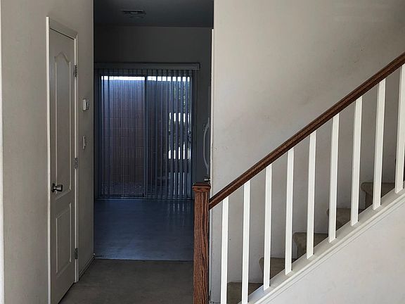 3rd image of 10462 Highlands River St