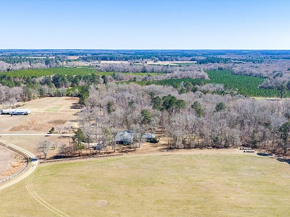 4th image of 146 Mooring Rd