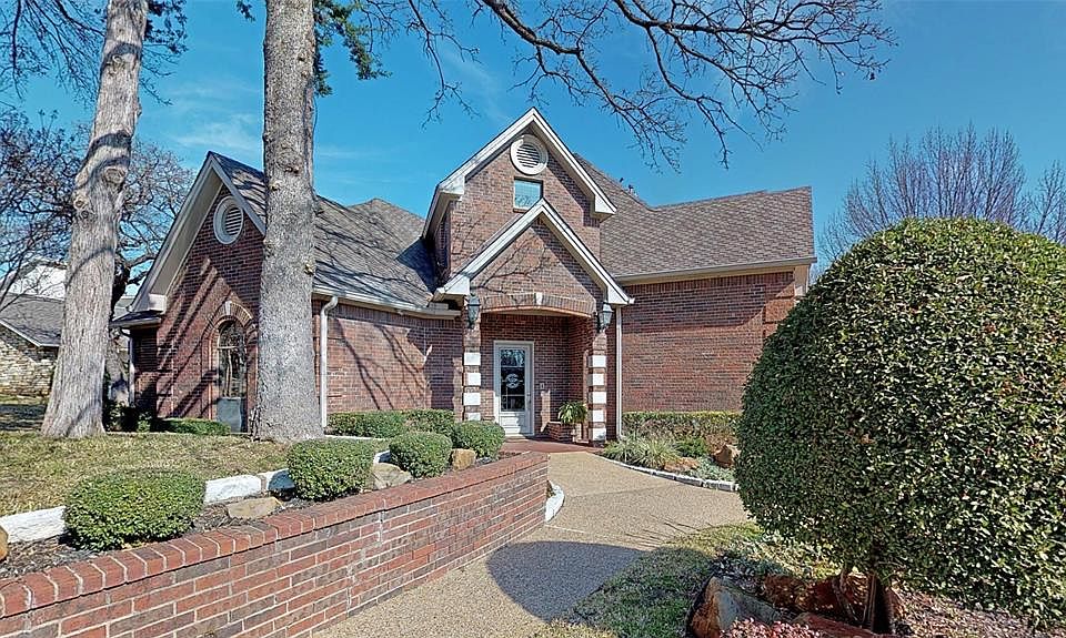 1st image of 2415 Autumn Oaks Trl