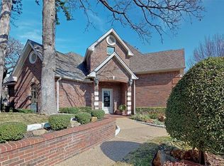 2415 Autumn Oaks Trl, Arlington, TX 76006