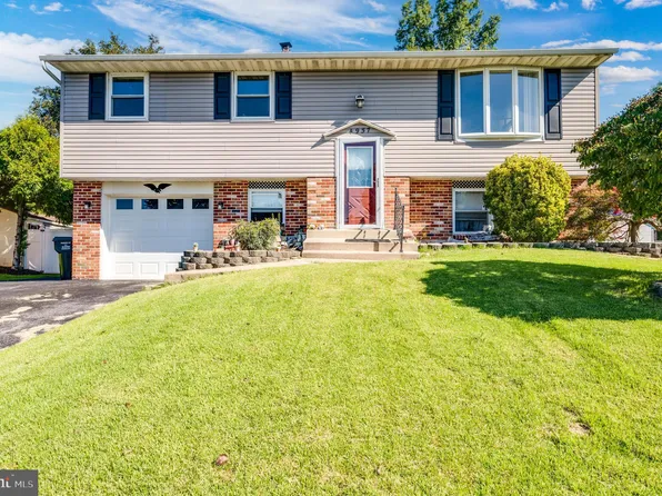 4957 Apple Dr, Reading, PA 19606