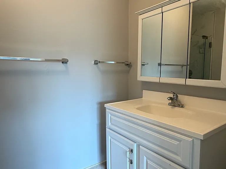156 Chynoweth Ave — Photo 16
