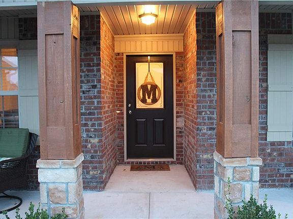 4th image of 1203 Abby St