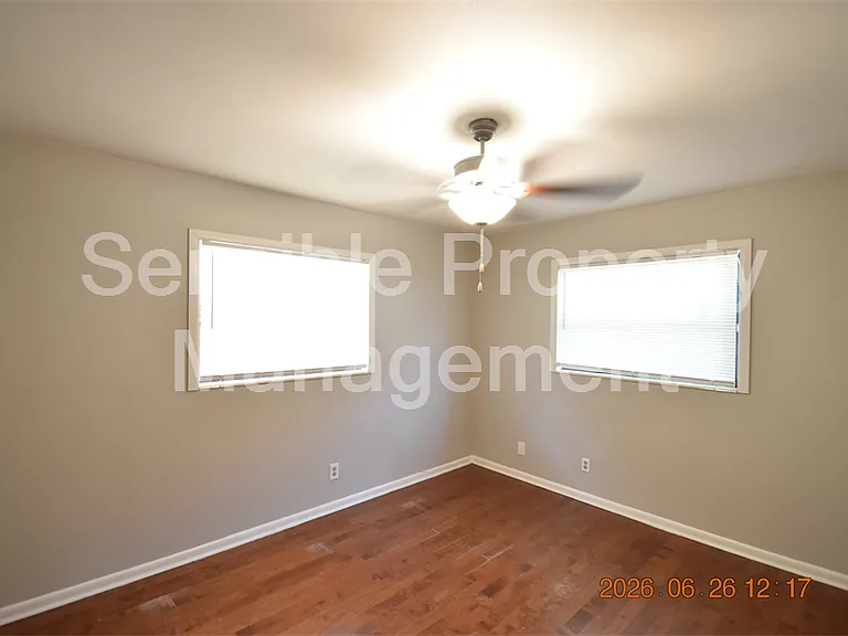 4414 W Wyoming Ave — Photo 10