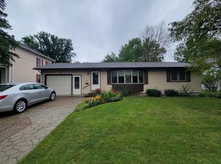 455 E 4th St, Zumbrota, MN 55992