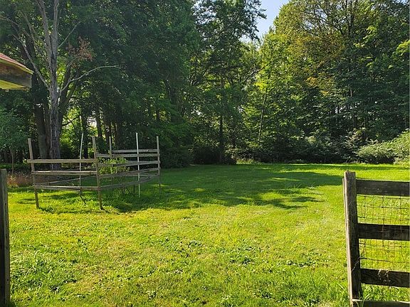 4th image of 32700 Pettibone Rd