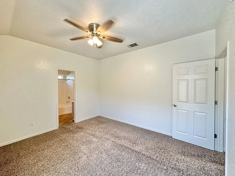 2508 Edgefield St — Photo 12