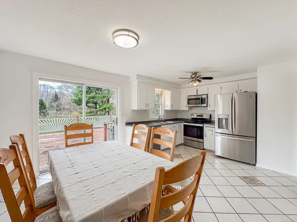 19 Crescent Street, Plymouth, CT 06786