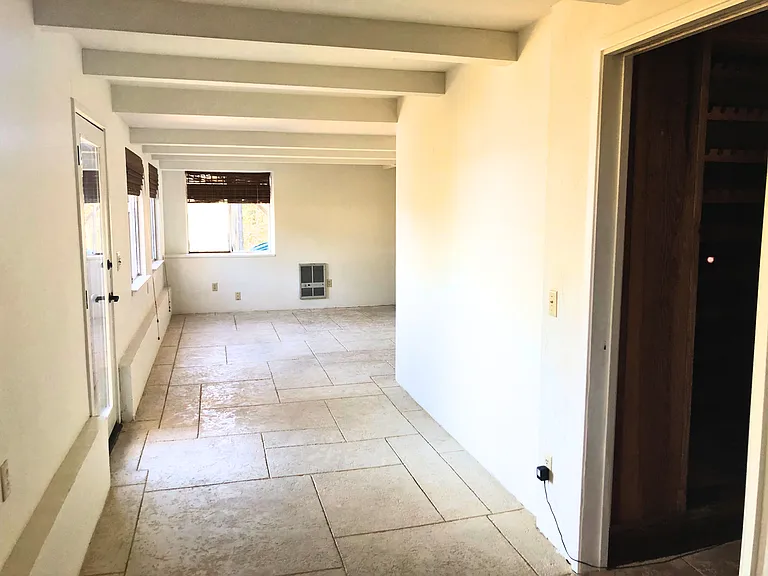 25055 Baronet Dr — Photo 24