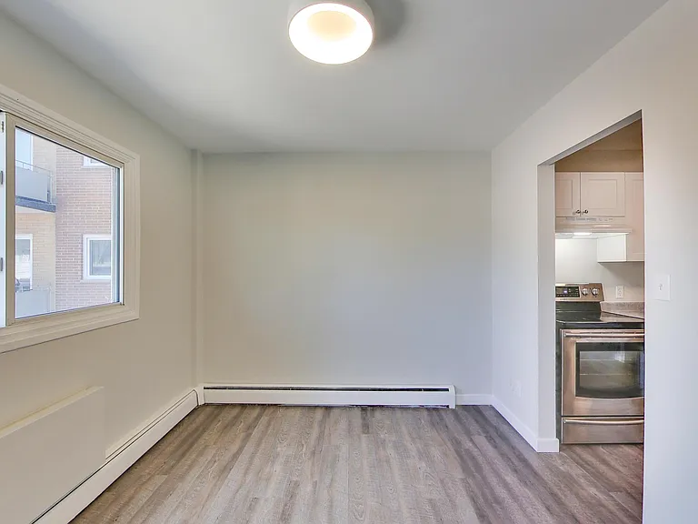 233 Durand St #302 — Photo 6