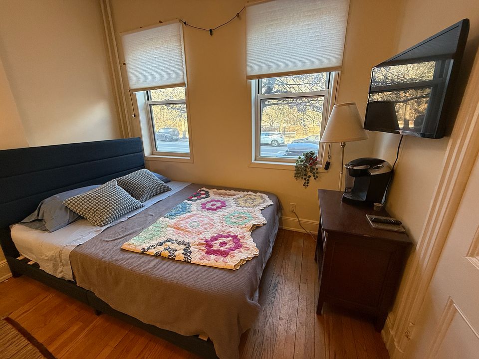 1st image of 55 Prospect Park SW Floor 1