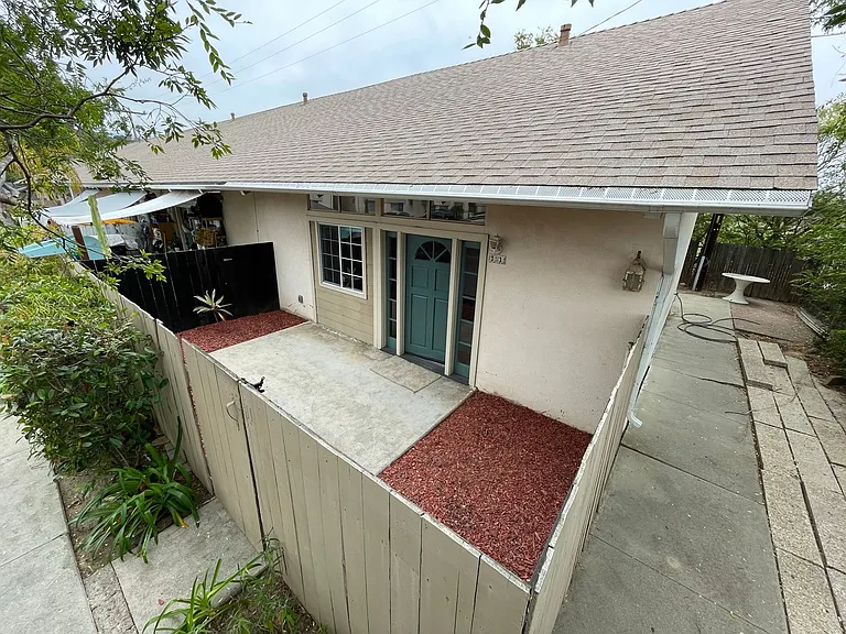 4700 Dexter Dr — Photo 55