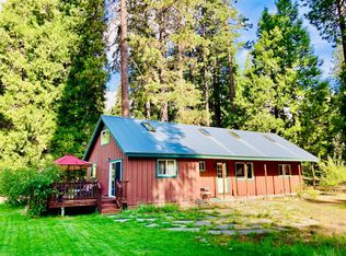2035 Weston Ln, Mount Shasta, CA 96067