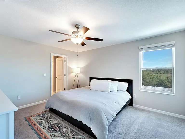 403 Royal Empress Dr — Photo 33