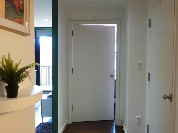 45 Hinckley Place image 10 of 20