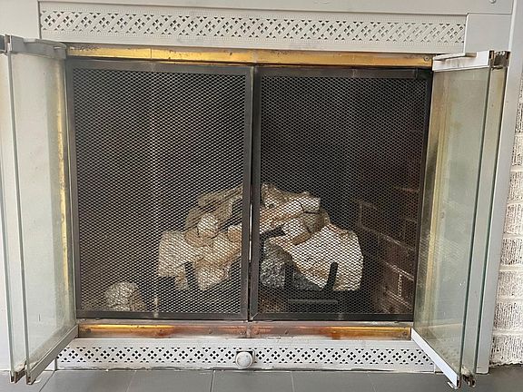 4th image of 299 Eliot St #1