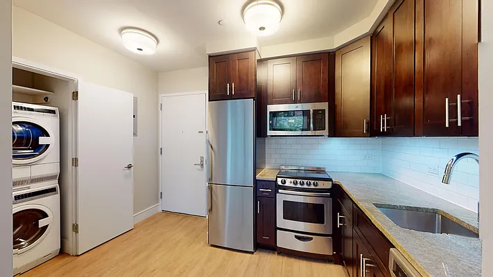 Rented by Bond New York | media 28