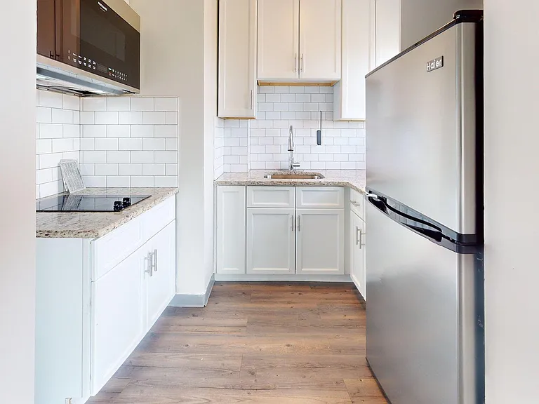 300 Meridian St #7 — Photo 6