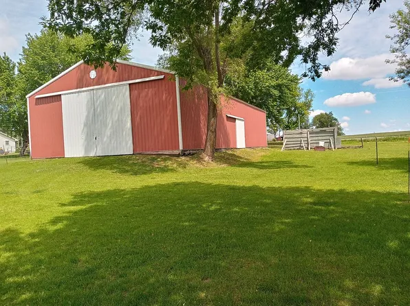 7019 Marengo Rd, Garden Prairie, IL 61038