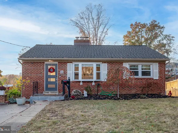 32 N French St, Alexandria, VA 22304