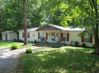 110 Happy Run Rd, Scottsville, KY 42164
