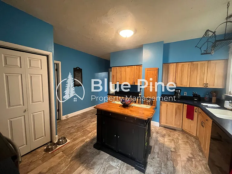 284 S Ridge Ave — Photo 9