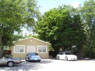 750 86th St, Miami Beach, FL 33141