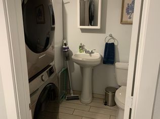 904 W Lakeside Dr, Corpus Christi, TX 78418