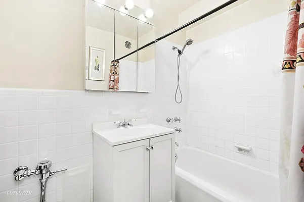 Rented by Corcoran | media 17