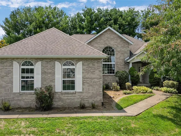 2654 Meridian Lake Dr, Shiloh, IL 62221