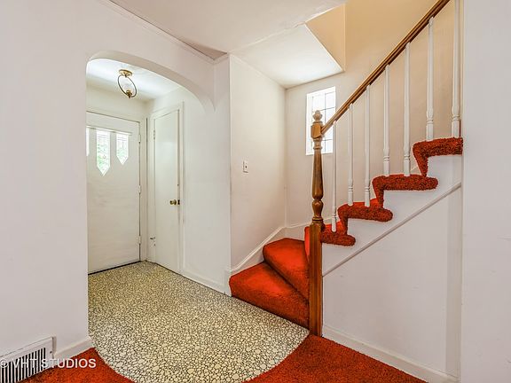 5th image of 6129 N Kimball Ave