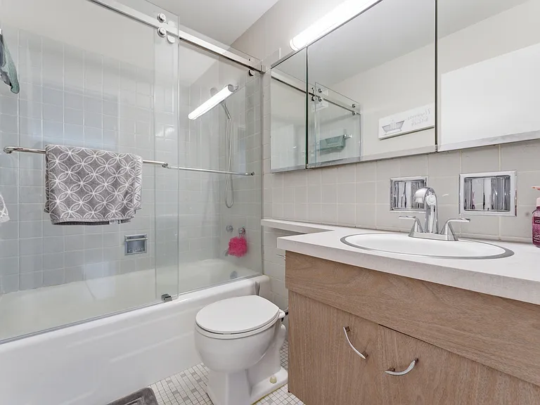 3550 N Lake Shore Dr #902 — Photo 18