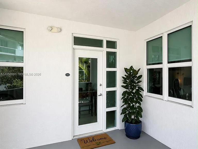7918 Harbor Island Dr #310 — Photo 12