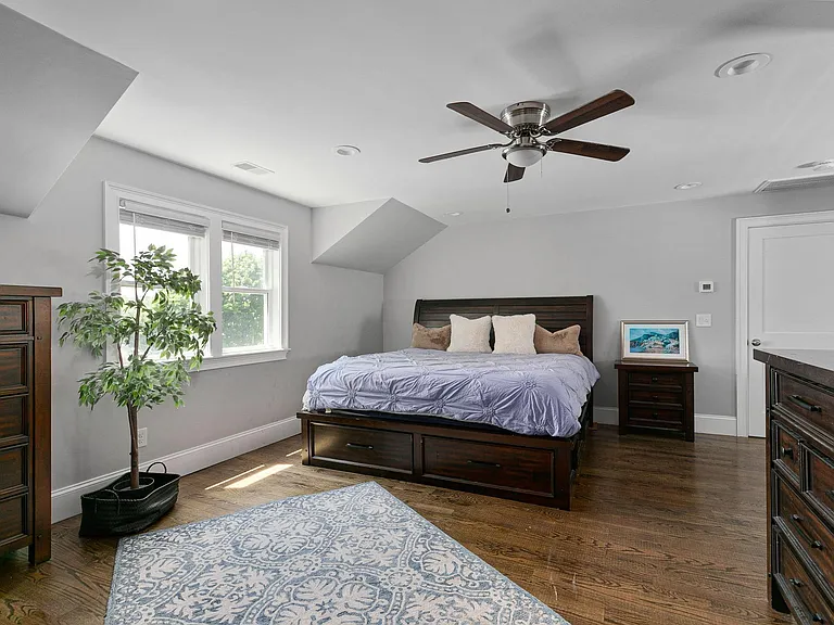 18 Sylvester Rd #2 — Photo 10