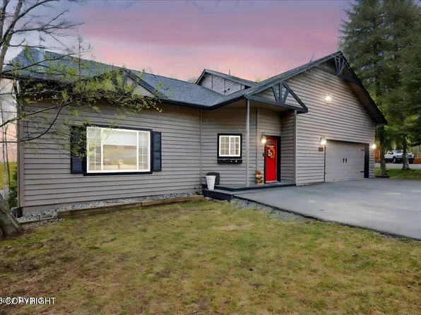19705 Samalga Cir, Eagle River, AK 99577