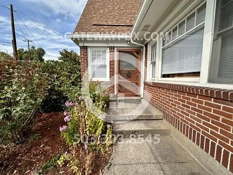 4450 SE Milwaukie Ave — Photo 2