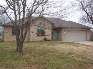 3426 S Leawood Ct, Springfield, MO 65807