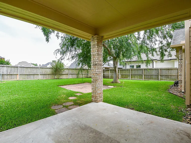 241 Blue Hill Dr — Photo 30