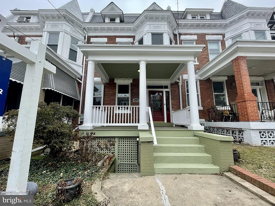 1416 Webster St NW