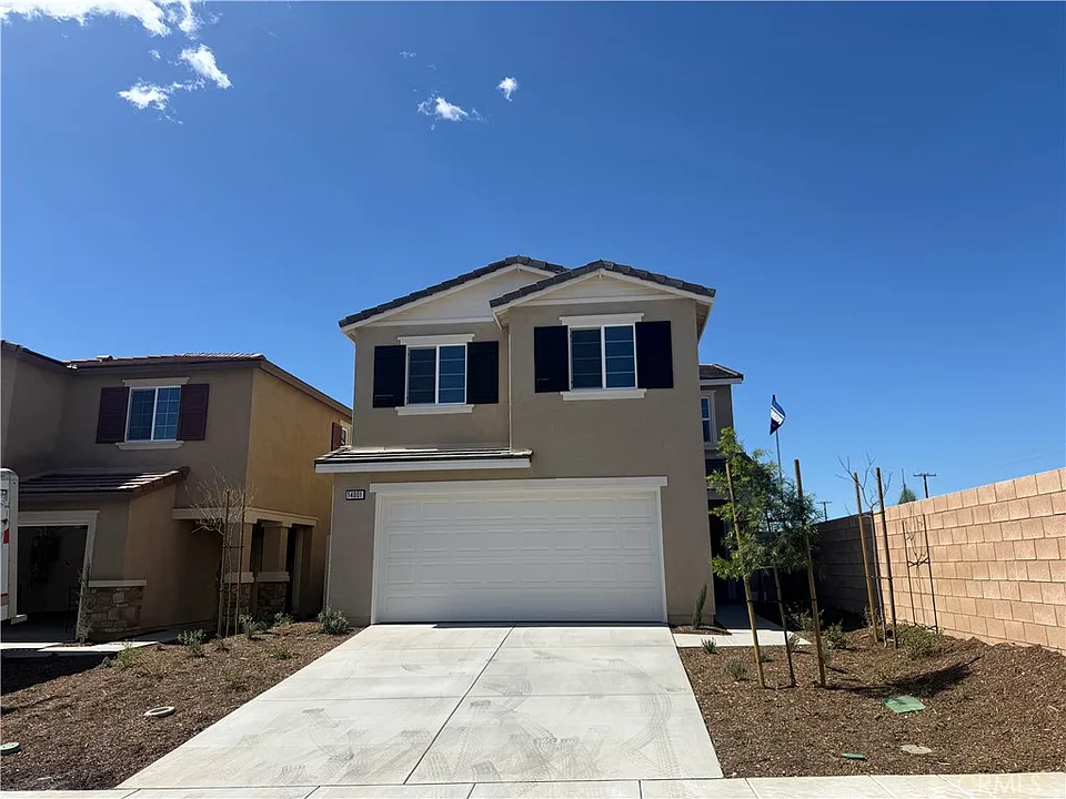 14001 Carina St