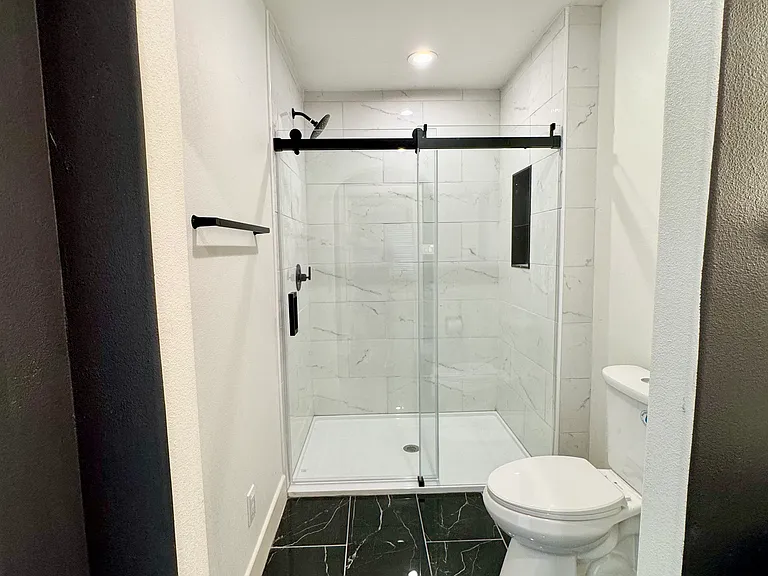 1020 E Terrell Ave — Photo 37