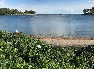 31 University Ln, Manchester, MA 01944