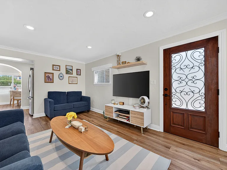 56B Surfside Ave — Photo 7