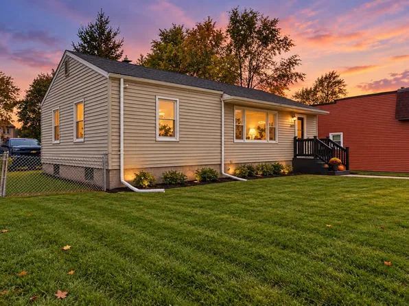 1512 173rd St, Hammond, IN 46324