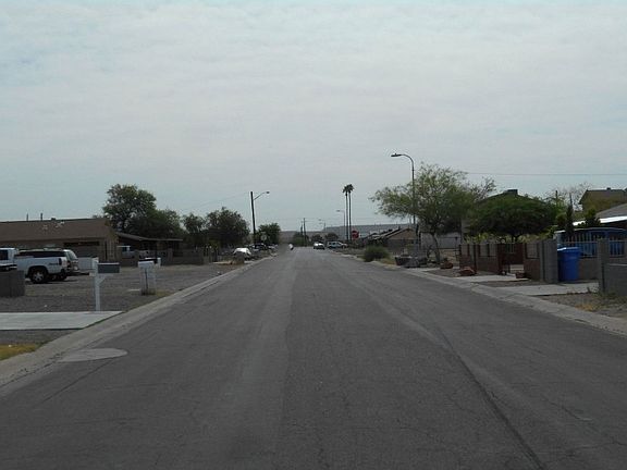 5th image of 2533 E Pueblo Ave