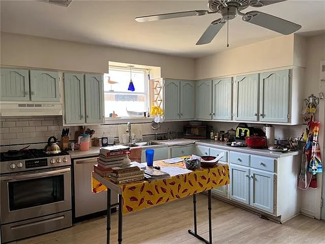 3 bed, 2.0 bath, 1550 sqft, $2,150 — Photo 4