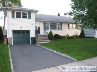47 Lorrie Ln, Clifton, NJ 07012