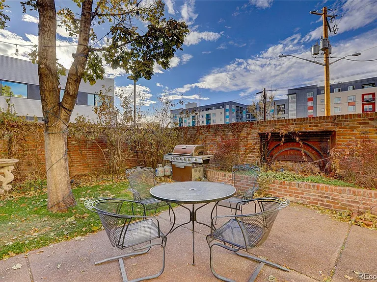 2193 Arapahoe St #11 — Photo 44